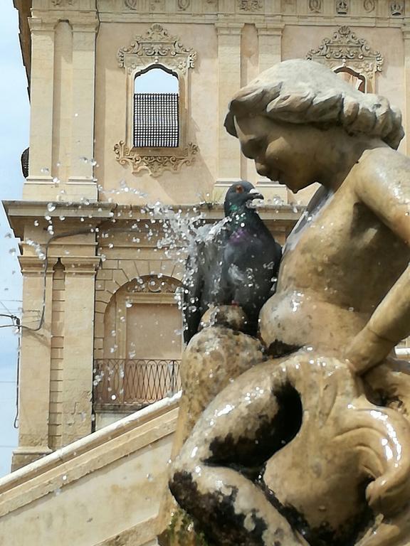 Casa Vacanza Valentina Noto Luaran gambar